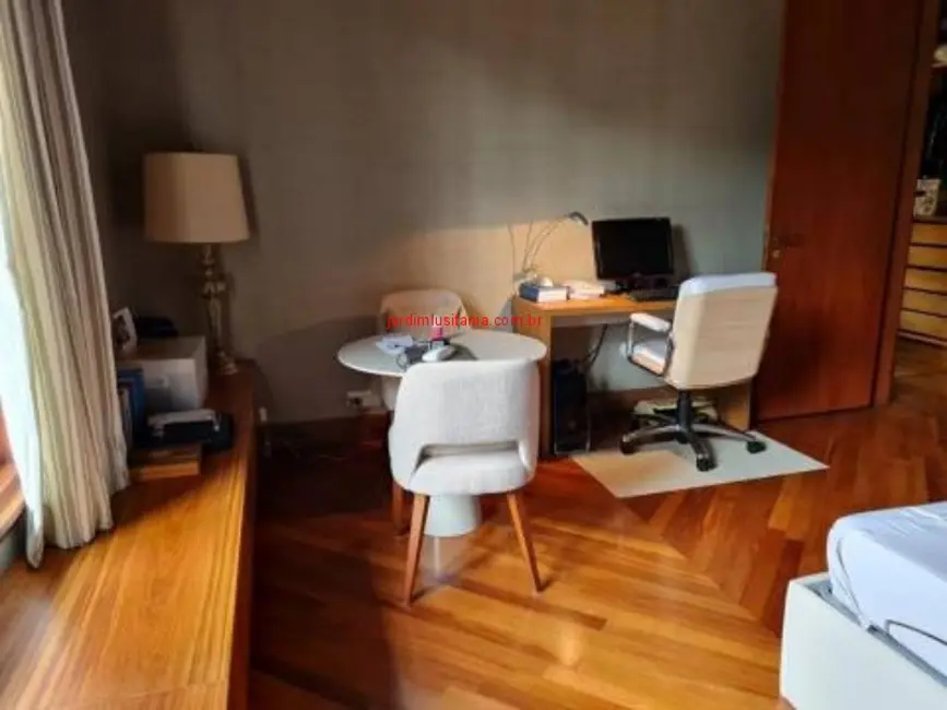 Foto 3 de Casa de Condomínio com 4 quartos para alugar, 598m2 em São Paulo - SP