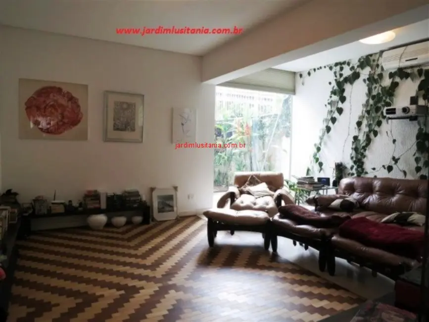 Foto 2 de Casa com 3 quartos à venda, 370m2 em São Paulo - SP