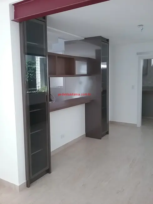Foto 4 de Casa com 3 quartos à venda e para alugar, 317m2 em Jardim Luzitânia, São Paulo - SP