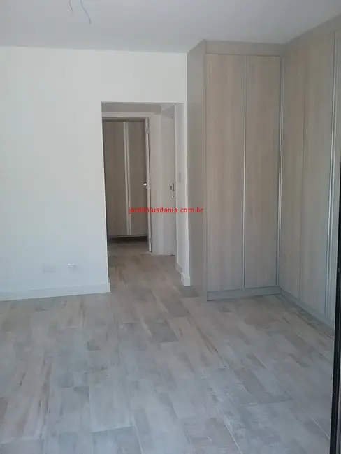 Foto 2 de Casa com 3 quartos à venda e para alugar, 317m2 em Jardim Luzitânia, São Paulo - SP