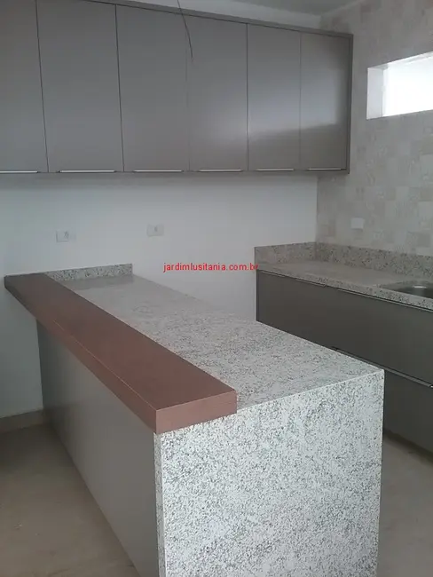 Foto 7 de Casa com 3 quartos à venda e para alugar, 317m2 em Jardim Luzitânia, São Paulo - SP