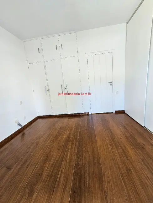 Casa com 4 quartos à venda e para alugar, 300m2 em Jardim Luzitânia, São Paulo - SP - imagem 3 Foto 3 de Casa com 4 quartos à venda e para alugar, 300m2 em Jardim Luzitânia, São Paulo - SP