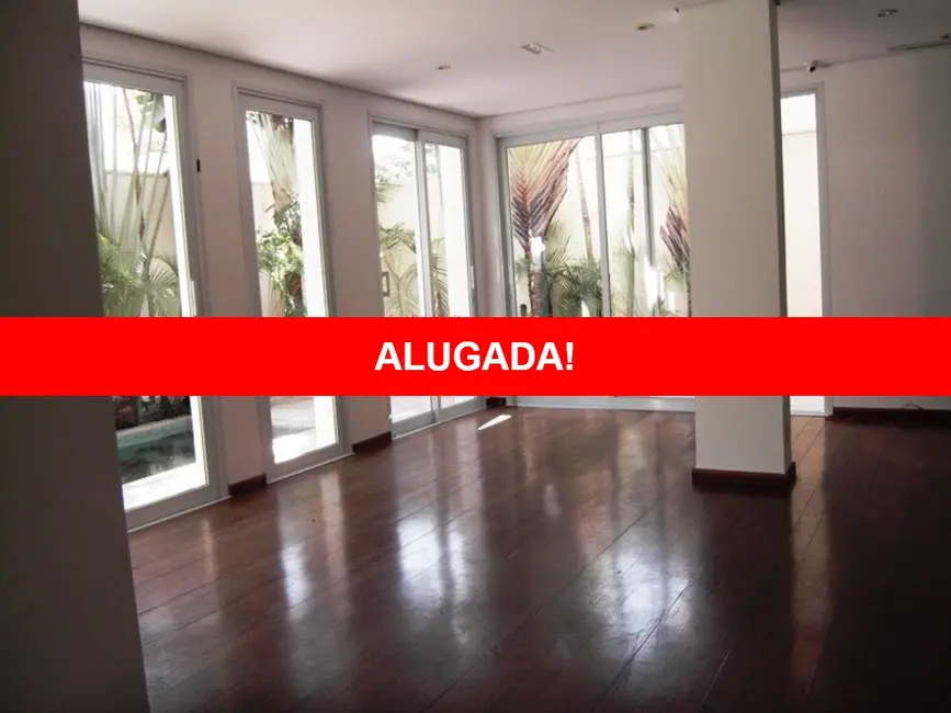 Foto 1 de Casa com 4 quartos à venda e para alugar, 300m2 em Jardim Luzitânia, São Paulo - SP