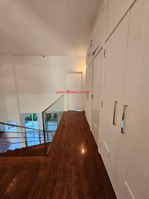 Casa com 4 quartos à venda e para alugar, 300m2 em Jardim Luzitânia, São Paulo - SP - imagem 6 Foto 6 de Casa com 4 quartos à venda e para alugar, 300m2 em Jardim Luzitânia, São Paulo - SP