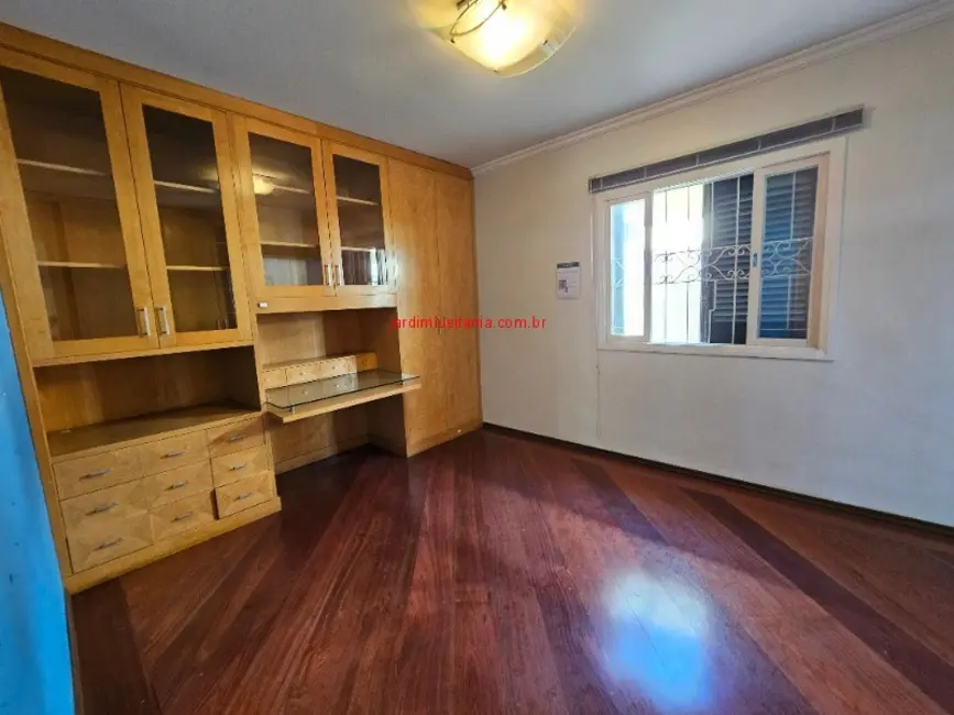 Casa com 4 quartos à venda e para alugar, 340m2 em São Paulo - SP - imagem 8 Foto 8 de Casa com 4 quartos à venda e para alugar, 340m2 em São Paulo - SP