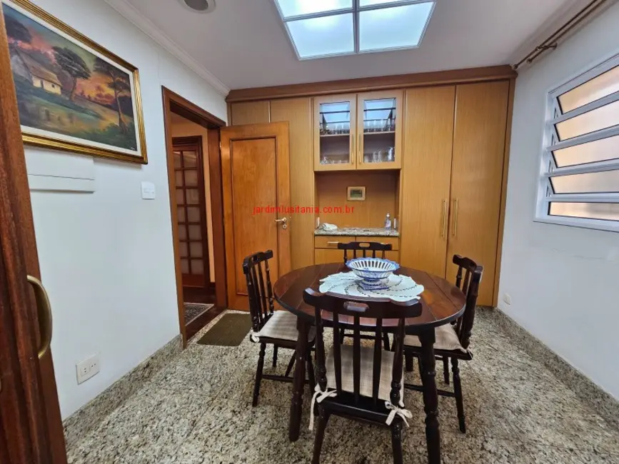 Casa com 4 quartos à venda e para alugar, 274m2 em São Paulo - SP - imagem 5 Foto 5 de Casa com 4 quartos à venda e para alugar, 274m2 em São Paulo - SP