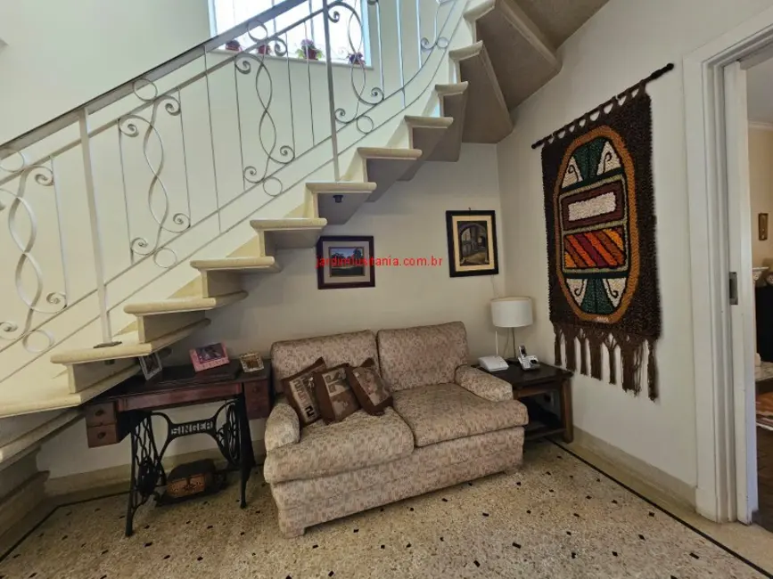 Casa com 3 quartos à venda, 265m2 em Jardim Luzitânia, São Paulo - SP - imagem 3 Foto 3 de Casa com 3 quartos à venda, 265m2 em Jardim Luzitânia, São Paulo - SP