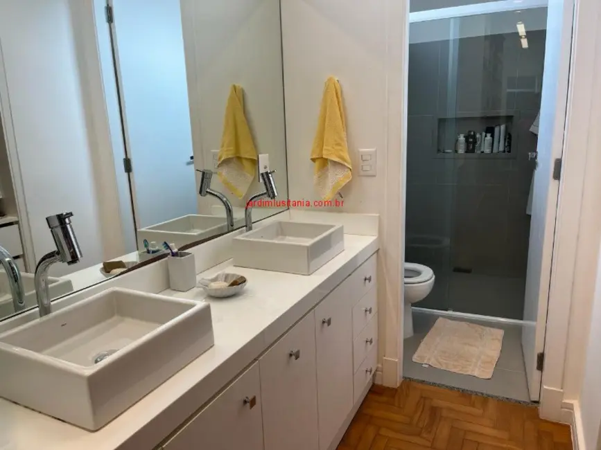 Casa de Condomínio com 5 quartos à venda e para alugar, 240m2 em São Paulo - SP - imagem 7 Foto 7 de Casa de Condomínio com 5 quartos à venda e para alugar, 240m2 em São Paulo - SP