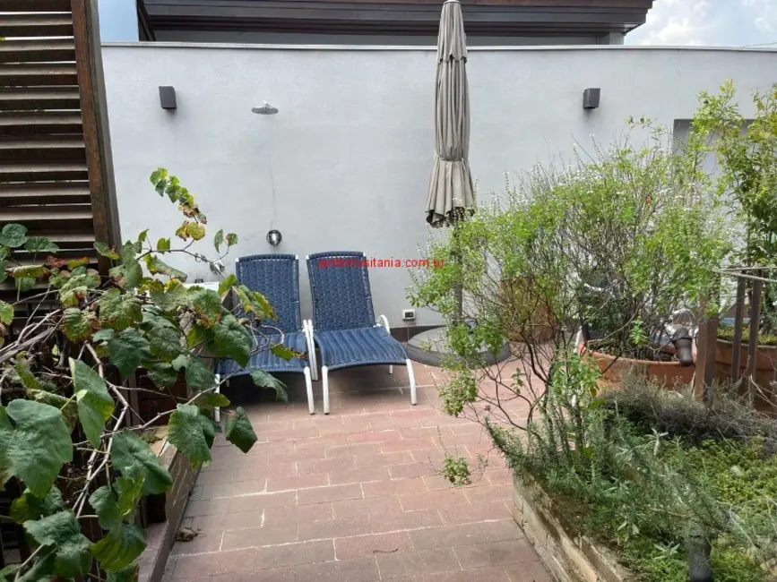 Foto 2 de Casa de Condomínio com 5 quartos à venda e para alugar, 240m2 em São Paulo - SP