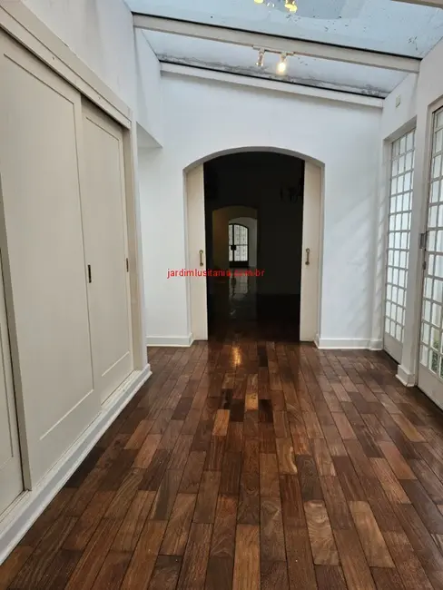 Foto 9 de Casa com 4 quartos para alugar, 355m2 em São Paulo - SP