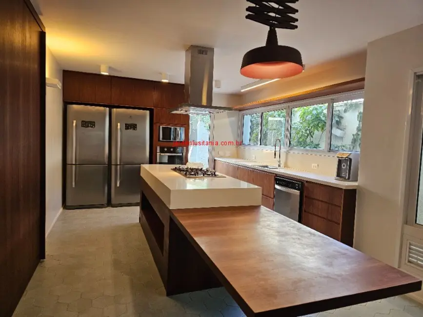 Foto 4 de Casa com 4 quartos para alugar, 350m2 em São Paulo - SP