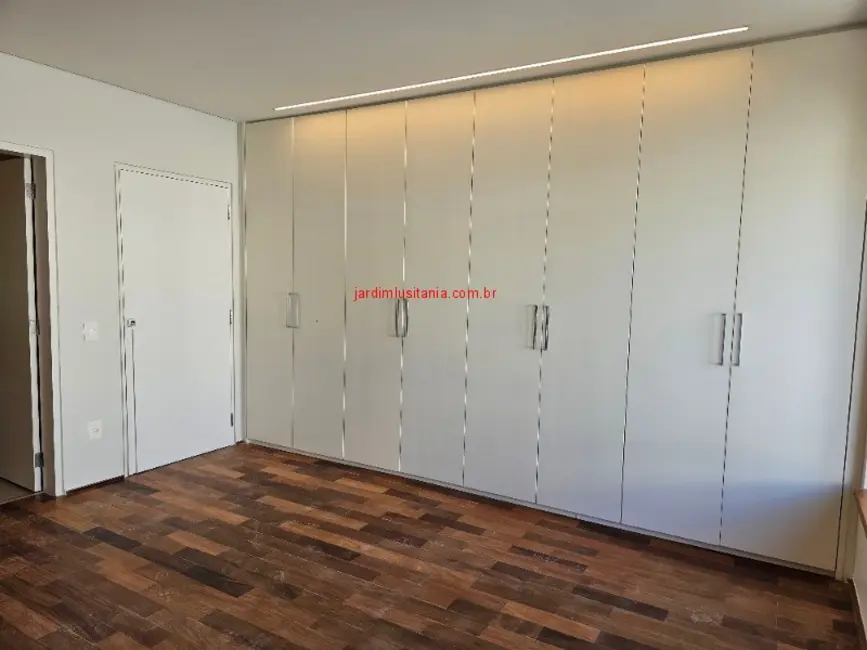 Foto 7 de Casa com 4 quartos para alugar, 350m2 em São Paulo - SP
