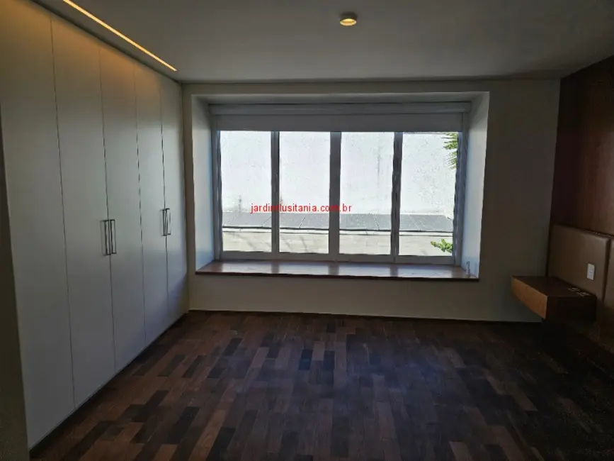 Foto 8 de Casa com 4 quartos para alugar, 350m2 em São Paulo - SP