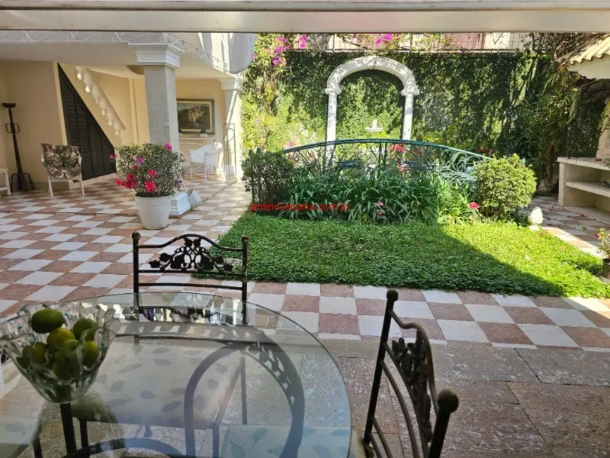 Casa com 4 quartos à venda e para alugar, 450m2 em São Paulo - SP - imagem 4 Foto 4 de Casa com 4 quartos à venda e para alugar, 450m2 em São Paulo - SP