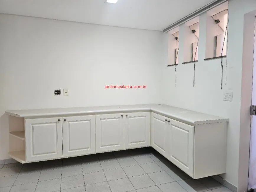 Foto 3 de Casa com 4 quartos para alugar, 265m2 em São Paulo - SP