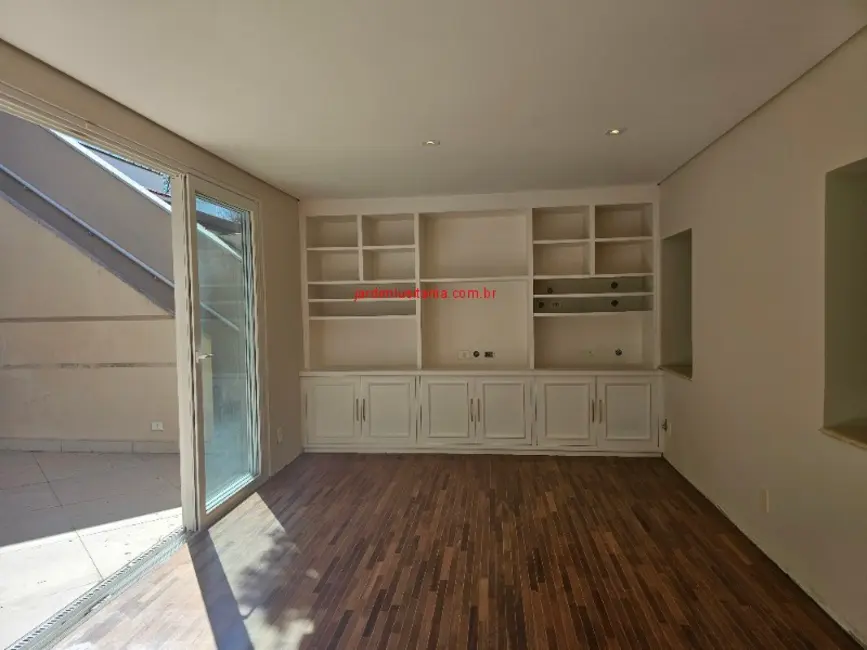 Foto 5 de Casa com 4 quartos para alugar, 265m2 em São Paulo - SP