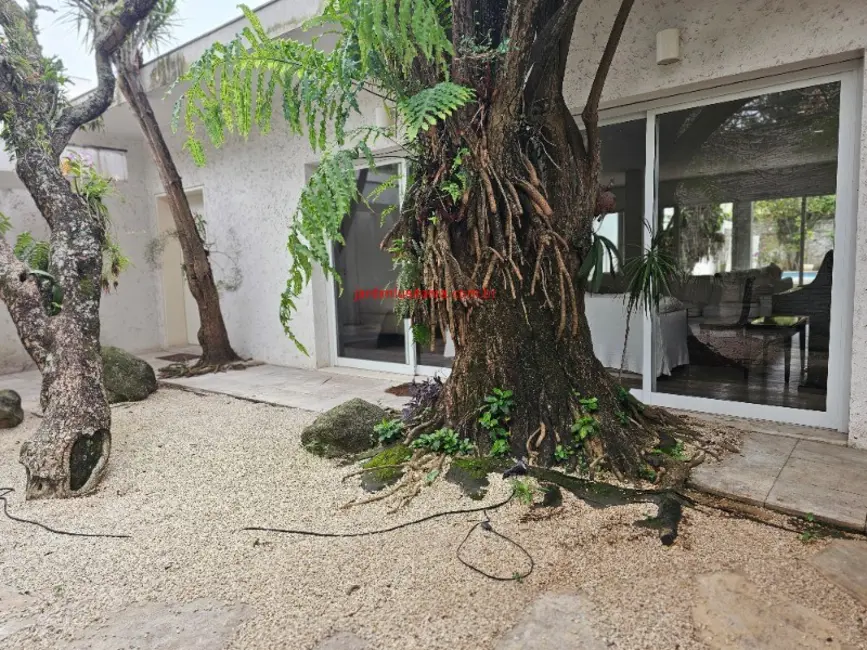 Casa com 5 quartos à venda, 600m2 em Jardim Luzitânia, São Paulo - SP - imagem 4 Foto 4 de Casa com 5 quartos à venda, 600m2 em Jardim Luzitânia, São Paulo - SP