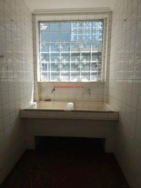 Foto 9 de Casa com 4 quartos para alugar, 400m2 em Jardim Luzitânia, São Paulo - SP