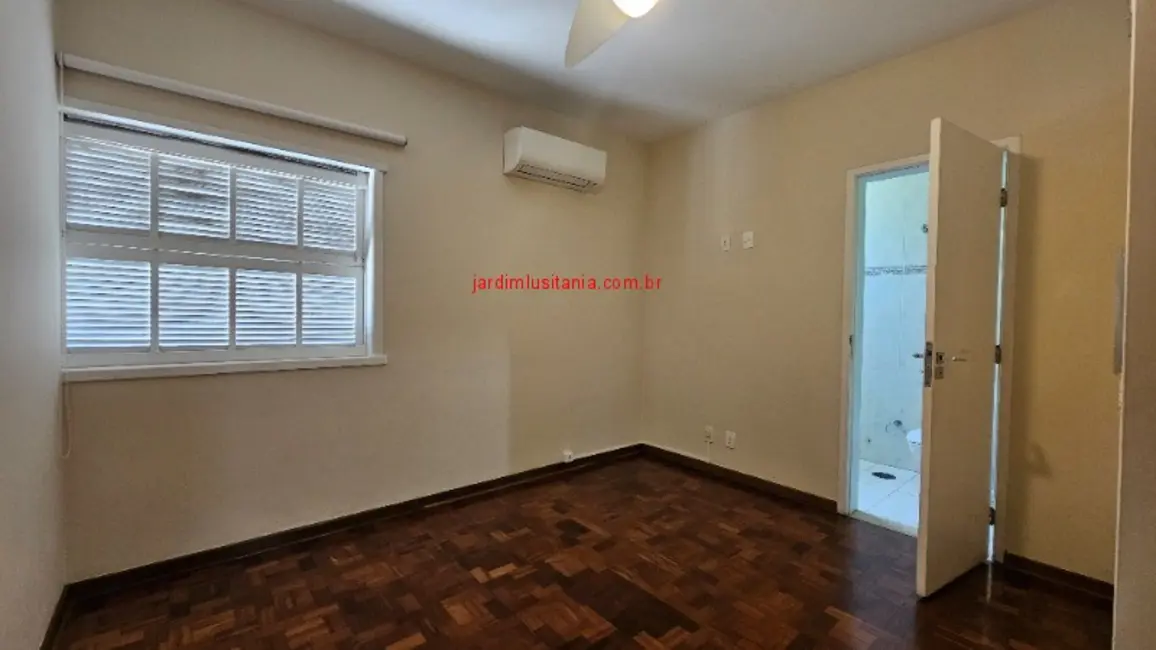 Foto 9 de Casa com 4 quartos à venda, 350m2 em São Paulo - SP