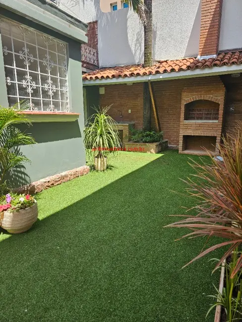 Casa com 4 quartos para alugar, 400m2 em Jardim Luzitânia, São Paulo - SP - imagem 8 Foto 8 de Casa com 4 quartos para alugar, 400m2 em Jardim Luzitânia, São Paulo - SP
