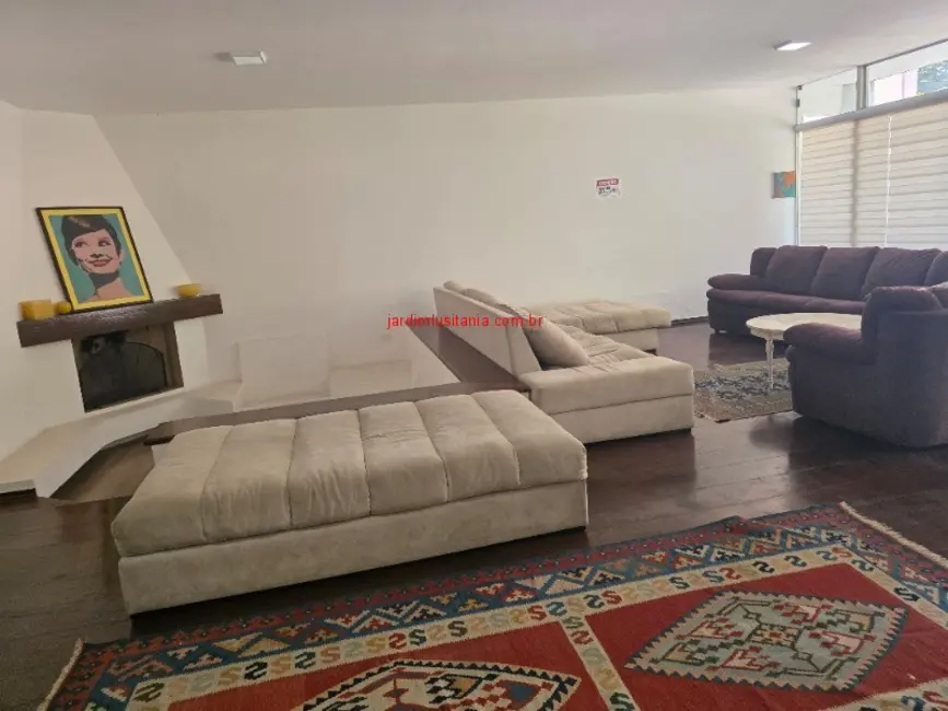 Casa com 20 quartos à venda, 650m2 em São Paulo - SP - imagem 2 Foto 2 de Casa com 20 quartos à venda, 650m2 em São Paulo - SP