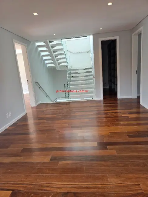 Casa com 4 quartos à venda, 550m2 em São Paulo - SP - imagem 4 Foto 4 de Casa com 4 quartos à venda, 550m2 em São Paulo - SP