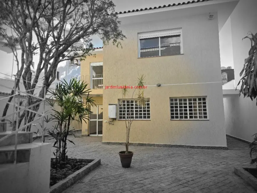 Foto 3 de Casa com 4 quartos à venda e para alugar, 300m2 em Jardim Luzitânia, São Paulo - SP