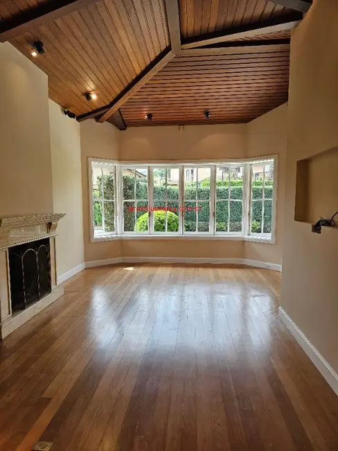 Foto 2 de Casa de Condomínio com 4 quartos à venda em Jardim Luzitânia, São Paulo - SP