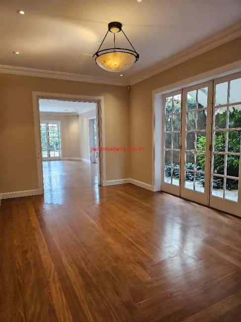 Foto 7 de Casa de Condomínio com 4 quartos à venda em Jardim Luzitânia, São Paulo - SP