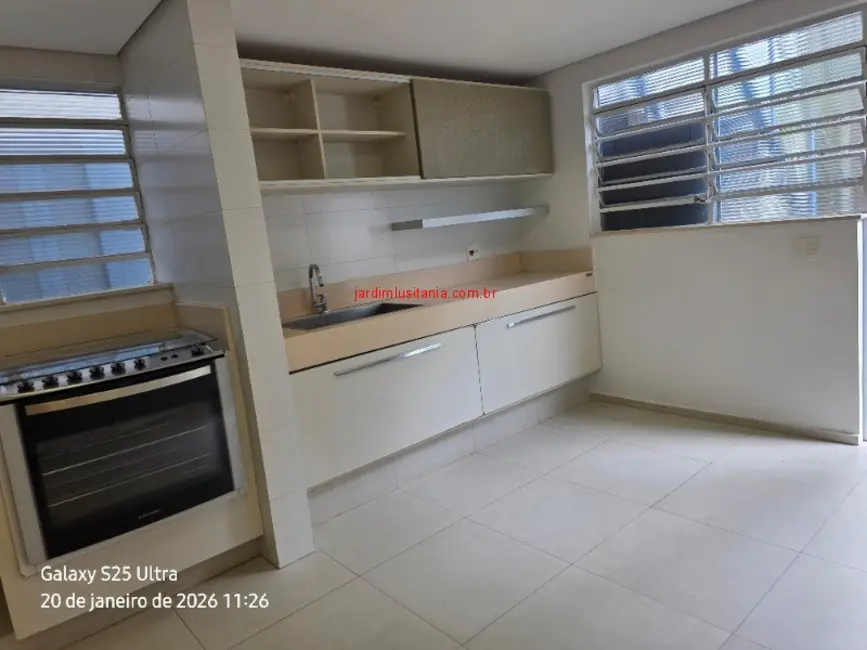Casa de Condomínio com 3 quartos à venda, 220m2 em Jardim Luzitânia, São Paulo - SP - imagem 4 Foto 4 de Casa de Condomínio com 3 quartos à venda, 220m2 em Jardim Luzitânia, São Paulo - SP