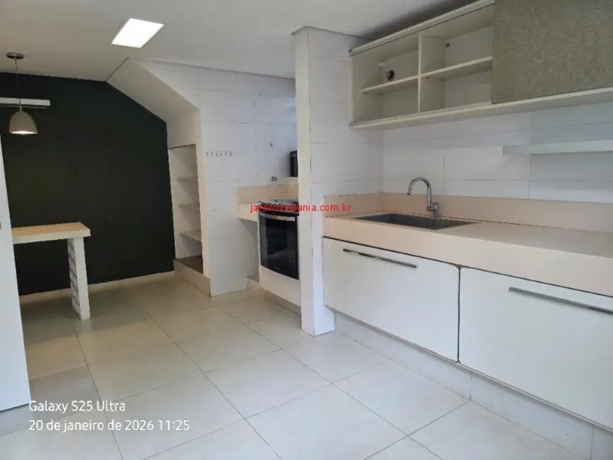 Casa de Condomínio com 3 quartos à venda, 220m2 em Jardim Luzitânia, São Paulo - SP - imagem 5 Foto 5 de Casa de Condomínio com 3 quartos à venda, 220m2 em Jardim Luzitânia, São Paulo - SP