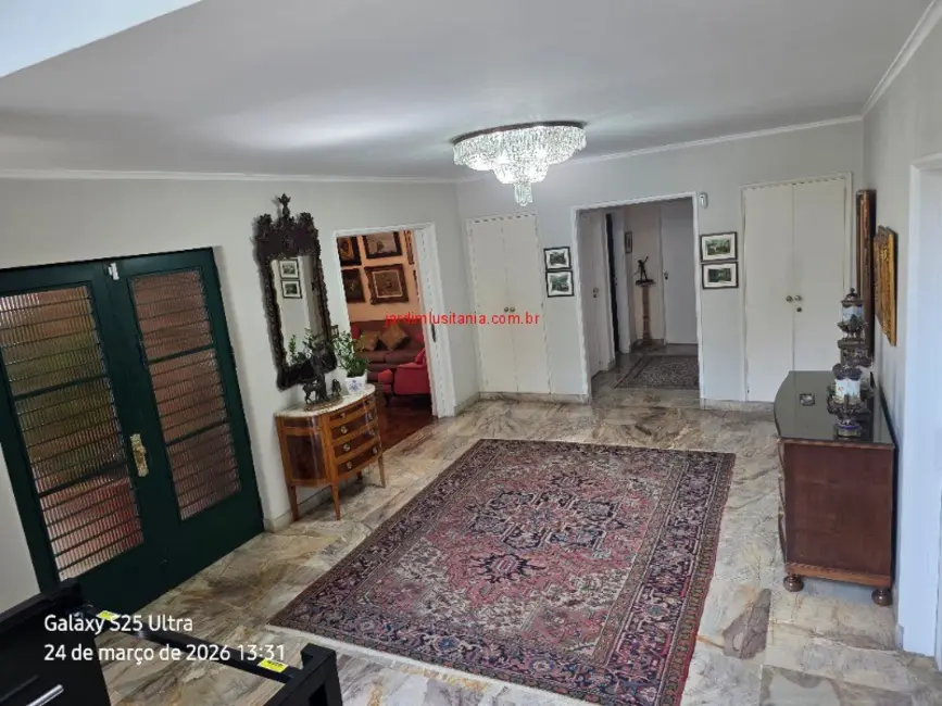Foto 3 de Casa com 5 quartos à venda, 700m2 em Jardim Luzitânia, São Paulo - SP