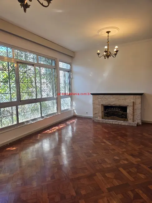 Foto 2 de Casa com 3 quartos para alugar, 280m2 em São Paulo - SP