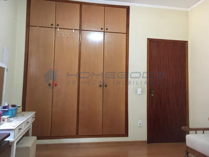 Casa com 3 quartos à venda, 306m2 em Chácaras Campos Elíseos, Campinas - SP - imagem 5 Foto 5 de Casa com 3 quartos à venda, 306m2 em Chácaras Campos Elíseos, Campinas - SP