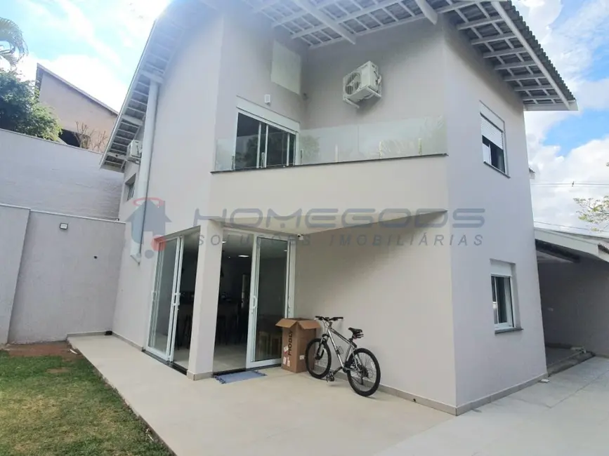 Foto 2 de Casa com 3 quartos à venda, 306m2 em Louveira - SP
