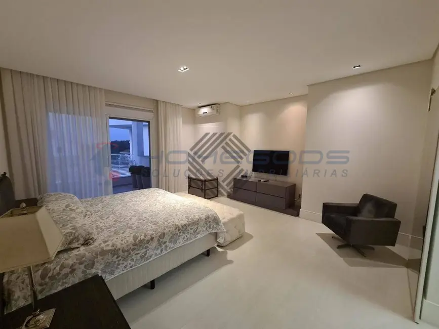 Foto 8 de Casa com 4 quartos à venda, 540m2 em Votorantim - SP