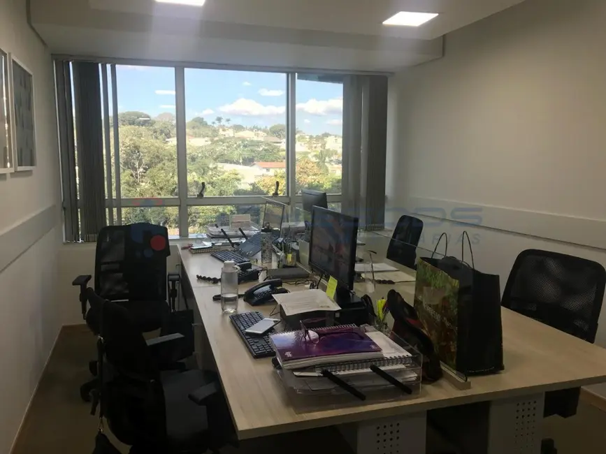 Sala Comercial à venda, 100m2 em Cambuí, Campinas - SP - imagem 8 Foto 8 de Sala Comercial à venda, 100m2 em Cambuí, Campinas - SP