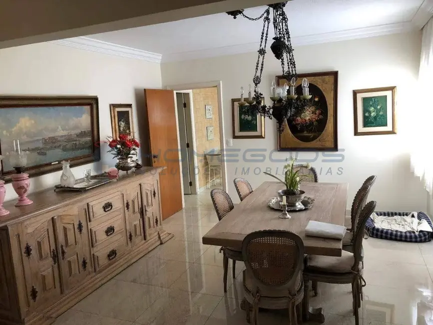 Apartamento com 4 quartos para alugar, 302m2 em Cambuí, Campinas - SP - imagem 6 Foto 6 de Apartamento com 4 quartos para alugar, 302m2 em Cambuí, Campinas - SP