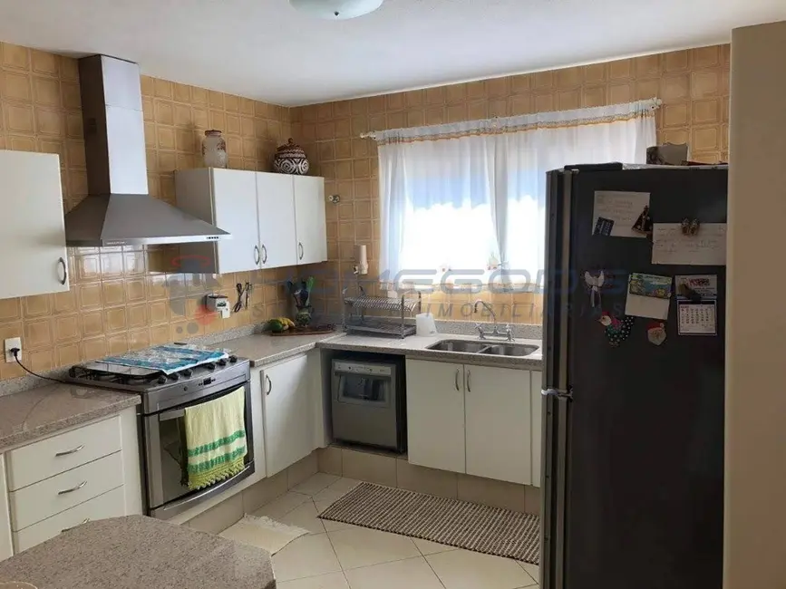 Apartamento com 4 quartos para alugar, 302m2 em Cambuí, Campinas - SP - imagem 8 Foto 8 de Apartamento com 4 quartos para alugar, 302m2 em Cambuí, Campinas - SP
