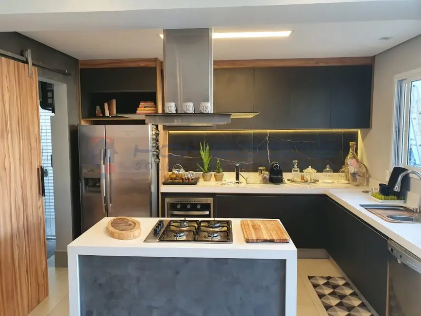 Casa de Condomínio com 3 quartos à venda, 142m2 em Chácaras Alpina, Valinhos - SP - imagem 6 Foto 6 de Casa de Condomínio com 3 quartos à venda, 142m2 em Chácaras Alpina, Valinhos - SP