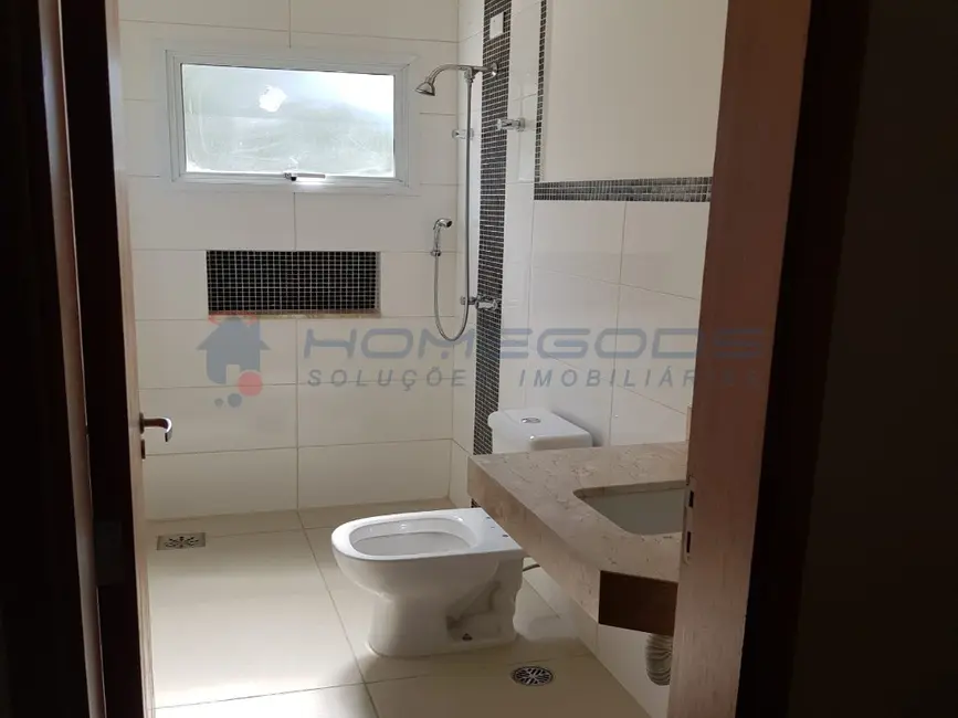 Foto 2 de Casa com 2 quartos à venda, 107m2 em Campinas - SP