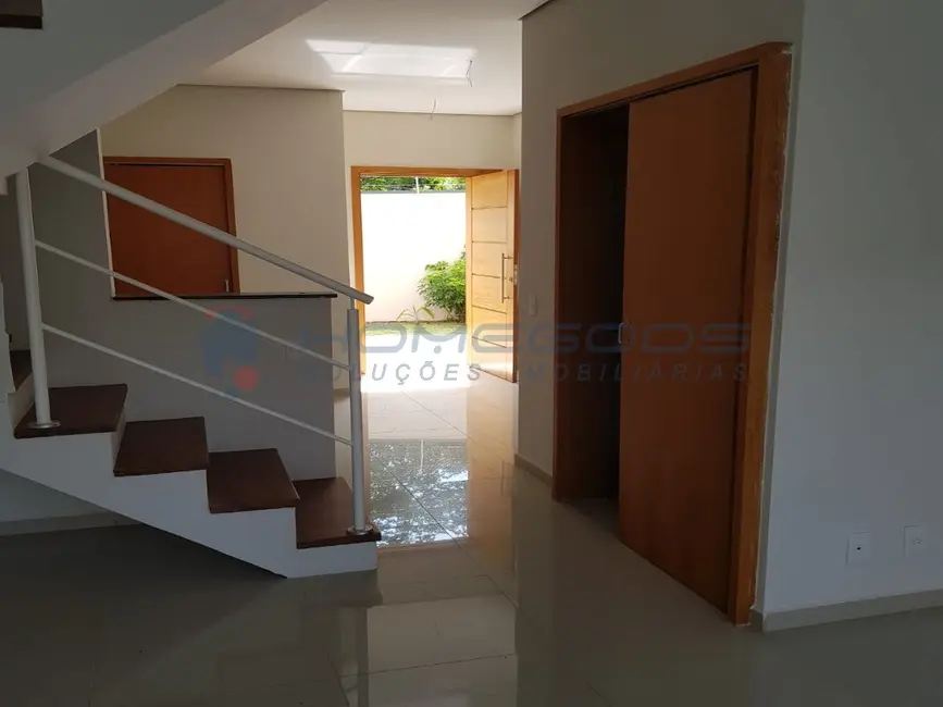 Foto 1 de Casa com 2 quartos à venda, 107m2 em Campinas - SP