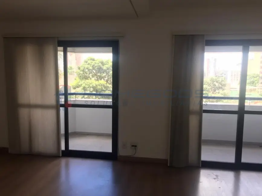 Apartamento com 3 quartos à venda, 161m2 em Cambuí, Campinas - SP - imagem 8 Foto 8 de Apartamento com 3 quartos à venda, 161m2 em Cambuí, Campinas - SP