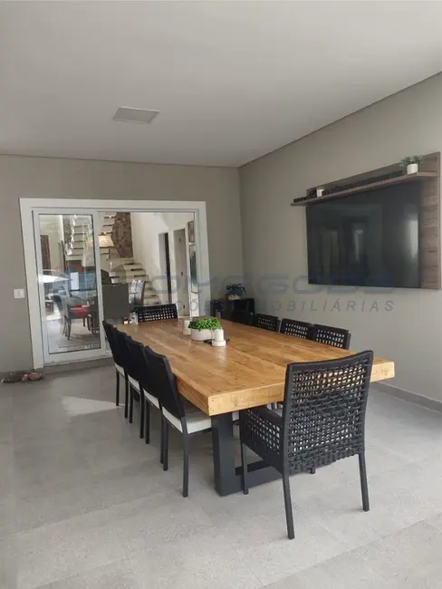 Casa com 4 quartos à venda, 319m2 em Swiss Park, Campinas - SP - imagem 8 Foto 8 de Casa com 4 quartos à venda, 319m2 em Swiss Park, Campinas - SP