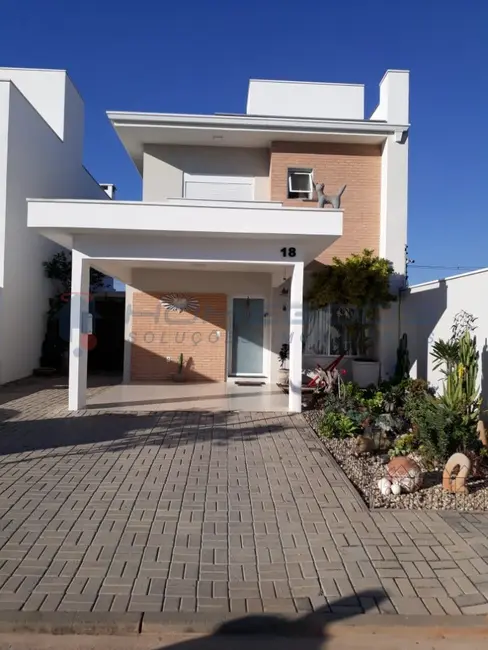 Foto 1 de Casa de Condomínio com 2 quartos à venda, 142m2 em Chácaras Alpina, Valinhos - SP