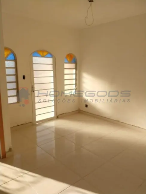 Casa com 3 quartos à venda, 210m2 em Jardim García, Campinas - SP - imagem 3 Foto 3 de Casa com 3 quartos à venda, 210m2 em Jardim García, Campinas - SP