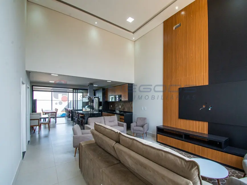 Casa com 4 quartos à venda, 468m2 em Swiss Park, Campinas - SP - imagem 4 Foto 4 de Casa com 4 quartos à venda, 468m2 em Swiss Park, Campinas - SP