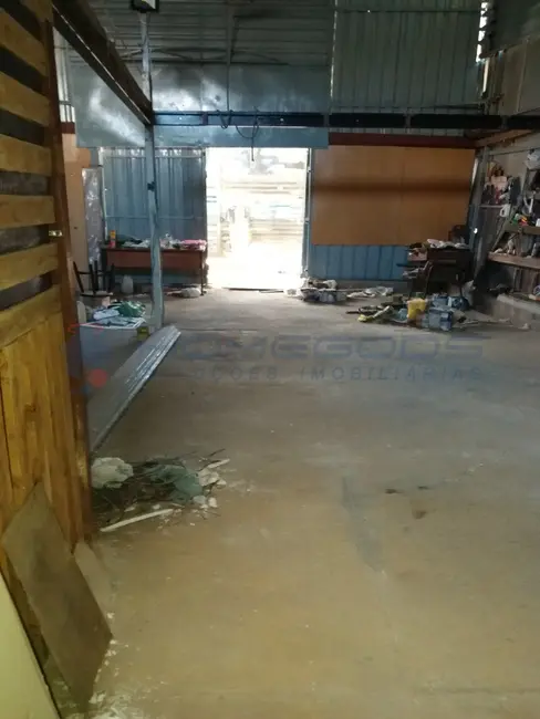 Armazém / Galpão para alugar, 280m2 em Vila Industrial, Campinas - SP - imagem 4 Foto 4 de Armazém / Galpão para alugar, 280m2 em Vila Industrial, Campinas - SP