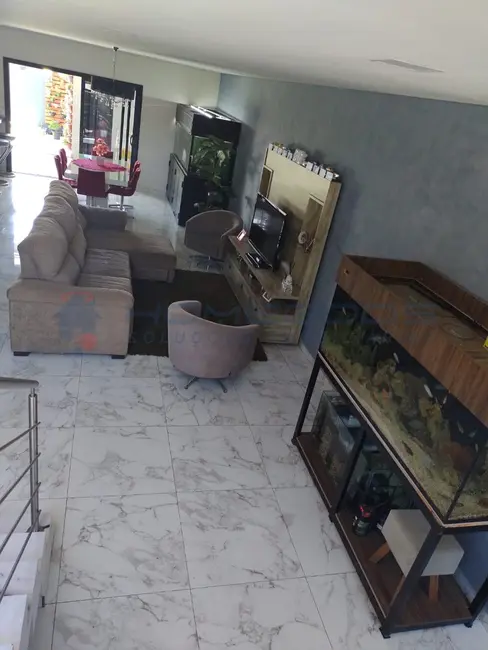 Casa de Condomínio com 3 quartos à venda, 259m2 em Parque Gabriel, Hortolandia - SP - imagem 3 Foto 3 de Casa de Condomínio com 3 quartos à venda, 259m2 em Parque Gabriel, Hortolandia - SP