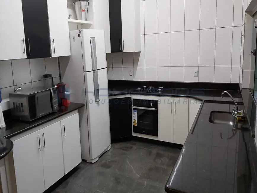 Casa com 3 quartos à venda, 420m2 em Jardim Campos Elíseos, Campinas - SP - imagem 9 Foto 9 de Casa com 3 quartos à venda, 420m2 em Jardim Campos Elíseos, Campinas - SP